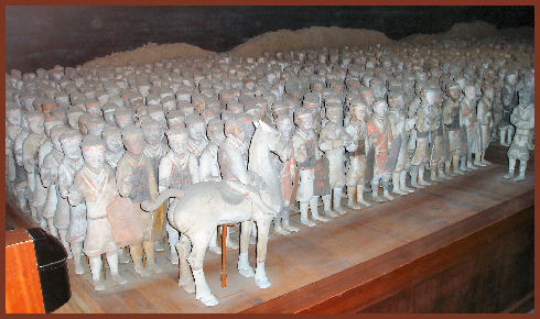 Ranks of Han clay warriors, Xianyang City Museum