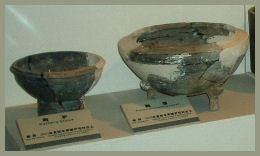 Pottery bowls from Luoyang
